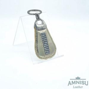 Arany csepp alakú swarovski köves bőr kulcstartó H2006 - Meska.hu