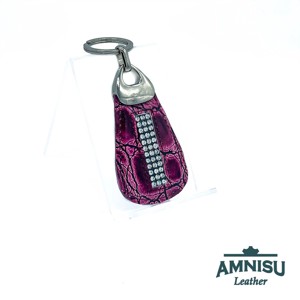 Lila lakk krokkómintás csepp alakú swarovski köves kulcstartó H4025 - Meska.hu