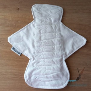 Tépőzáras fehér mosható inkontinencia betét 30cm - szépségápolás - intim higiénia - tisztasági betét - Meska.hu