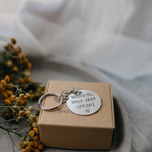 Köszönöm, hogy vagy nekem! � kulcstartó kézzel beütött szöveggel - táska & tok - kulcstartó & táskadísz - kulcstartó - Meska.hu