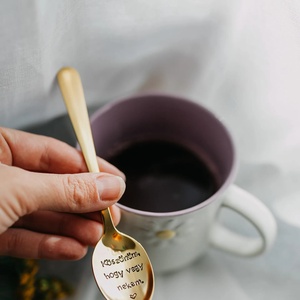 Köszönöm, hogy vagy nekem � teáskanál kézzel beütött szöveggel - Meska.hu