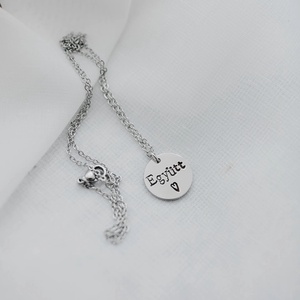 Együtt � nyaklánc kézzel beütött szöveggel - ékszer - nyaklánc - medálos nyaklánc - Meska.hu