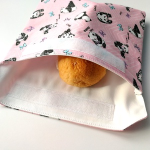 Rózsaszín pandás snackbag, tépőzáras uzsitasak, vízhatlan szendvicstartó, uzsonnás tasak,  uzsonnás szendvics tartó, Táska & Tok, Uzsonna- & Ebéd tartó, Szendvics csomagoló, Varrás, MESKA
