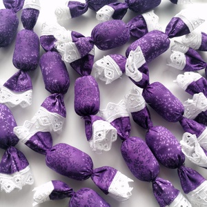 10 db karácsonyi textil szaloncukor dísz - karácsonyi szaloncukor - dekor szaloncukor  - karácsony - karácsonyi lakásdekoráció - ünnepi asztaldekoráció - Meska.hu