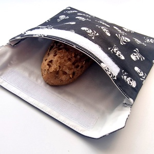 Halálfejes snackbag, tépőzáras uzsitasak, vízhatlan szendvicstartó, uzsonnás tasak, szendvics tartó, Táska & Tok, Uzsonna- & Ebéd tartó, Szendvics csomagoló, Varrás, MESKA
