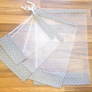 4 db nowaste bevásárló tasak gyümölcsökhöz, zöldségekhez - nowaste bevásárló zsák - szürke virágos mintás zsák, tasak - táska & tok - bevásárlás & shopper táska - zöldség/gyümölcs zsák - Meska.hu