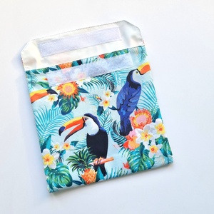 Trópusi virágos, tukán snackbag, tépőzáras uzsitasak, vízhatlan szendvicstartó, uzsonnás tasak, uzsonnás szendvics tartó - táska & tok - uzsonna- & ebéd tartó - szendvics csomagoló - Meska.hu