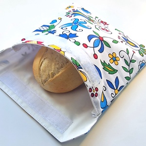 Kék matyó motívumos snackbag, tépőzáras uzsitasak, vízhatlan szendvicstartó, uzsonnás tasak, uzsonnás szendvics tartó - Meska.hu