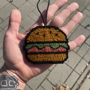 Kézzel készült Car Charmz  Hamburger - otthon & életmód - autó - visszapillantó dísz - Meska.hu Kézzel készült Car Charmz  Hamburger - otthon & életmód - autó - visszapillantó dísz - Meska.hu