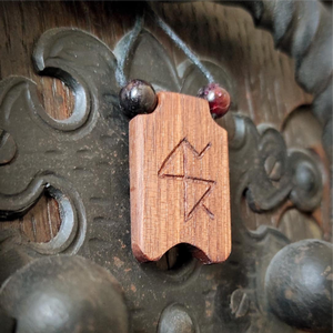 Rúnakő fa medál, Ékszer, Nyaklánc, Medál, Ékszerkészítés, Famegmunkálás, MESKA