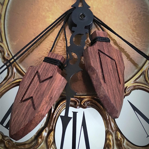 Nyílhegy fa medál - ékszer - nyaklánc - medál - Meska.hu