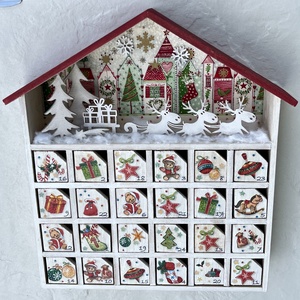 Fa adventi naptár, kalendárium - téli házikó - karácsony - adventi díszek - adventi naptár - Meska.hu