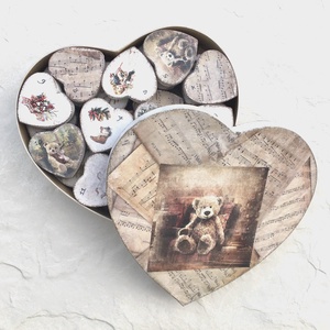 Adventi kalendárium, naptár, szívek - Mackó - karácsony - adventi díszek - adventi naptár - Meska.hu