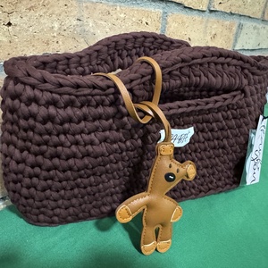 Horgolt SABIE kézitáska, ajándék táskadísszel  - táska & tok - kézitáska & válltáska - kézitáska - Meska.hu