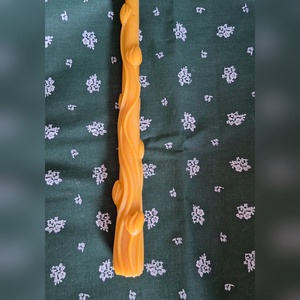 Tulipános méhviasz gyertya - kellékek & szerszámok - vegyes alapanyag - gyertya alapanyag - méhviasz gyertya alapanyag - Meska.hu