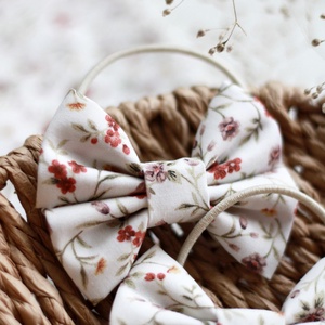 Virág mintás hajgumi - ruha & divat - hajdísz & hajcsat - hajgumi - Meska.hu