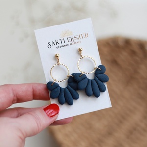 Kék függő fülbevaló karikával - ékszer - fülbevaló - lógó fülbevaló - Meska.hu