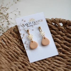 Barack virágos fülbevaló, Ékszer, Fülbevaló, Lógó fülbevaló, Ékszerkészítés, Gyurma, MESKA