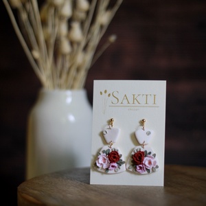 Virágos függő fülbevaló - ékszer - fülbevaló - lógó fülbevaló - Meska.hu