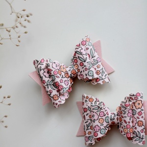 Apró virágos gyerek hajcsat - ruha & divat - hajdísz & hajcsat - hajcsat & hajtű - Meska.hu