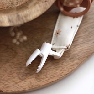 Tavaszi mintás cumilánc - baba - mama - baba játékok - cumilánc - Meska.hu