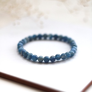 Kianit nyugalom karkötő 6mm, Ékszer, Karkötő, Ásványkarkötő, Gyöngyfűzés, gyöngyhímzés, MESKA