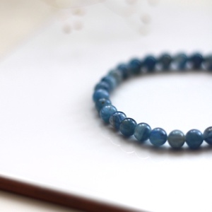 Kianit nyugalom karkötő 6mm - ékszer - karkötő - ásványkarkötő - Meska.hu
