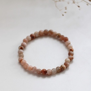 Védelmező napkő karkötő - ékszer - karkötő - gyöngyös karkötő - Meska.hu