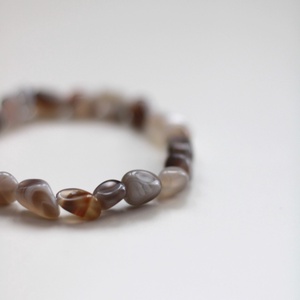 Stabilitás botswana achát karkötő - ékszer - karkötő - gyöngyös karkötő - Meska.hu