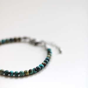 Valódi türkiz karkötő, Ékszer, Karkötő, Gyöngyös karkötő, Gyöngyfűzés, gyöngyhímzés, MESKA