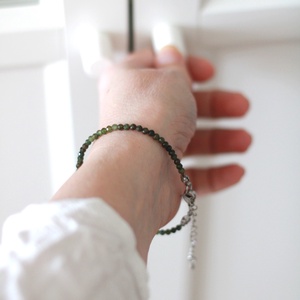 Turmalin verdelit kapcsos ásvány karkötő - Meska.hu