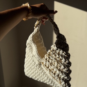 Horgolt Triangle Bag - táska & tok - kézitáska & válltáska - kézitáska - Meska.hu