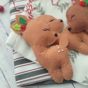 Bababarát karácsonyi filc díszek, őzikék - karácsony - karácsonyi lakásdekoráció - karácsonyfadíszek - Meska.hu