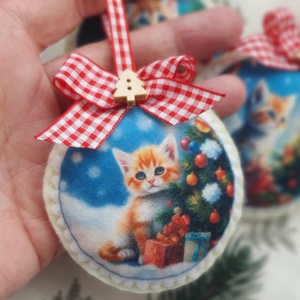 Bababarát karácsonyi filc díszek, cicák - karácsony - karácsonyi lakásdekoráció - karácsonyfadíszek - Meska.hu