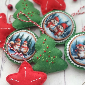 Bababarát karácsonyi filc díszek, mókusok és csillagok - karácsony - karácsonyi lakásdekoráció - karácsonyfadíszek - Meska.hu