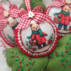 Bababarát karácsonyi filc díszek, macik és fenyők - karácsony - karácsonyi lakásdekoráció - karácsonyfadíszek - Meska.hu
