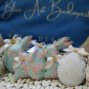 Nagyméretü húsvéti barkadíszek, rózsás nyuszik és tojás, puha filcdíszek  - Meska.hu