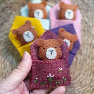 Zsebbarátok, hímzett gyapjúfilc capibara, kapibara - játék & sport - plüssállat & játékfigura - kapibara - Meska.hu