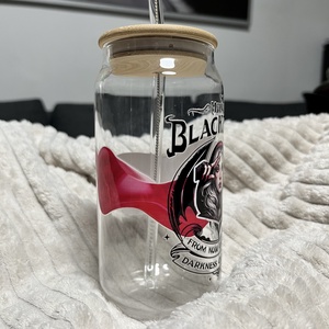 Üvegtrón ihlette pohár kupakkal, szívószállal - Feketecsőrű Manon - otthon & életmód - konyhafelszerelés, tálalás - tálalás - pohár - Meska.hu