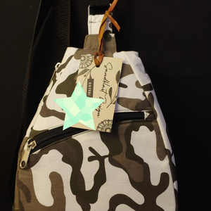 Designer BodyBag keki mintás, Táska & Tok, Kézitáska & válltáska, Vállon átvethető táska, Varrás, MESKA