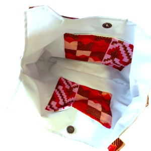 Sok zsebes aranyomatos afrikai pamutvászon/fehér cordura váll-táska - ruha & divat - sál, sapka, kendő - sál - Meska.hu