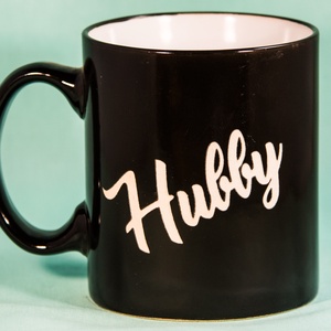 WIFEY-HUBBY homokgravirozott bögre - Meska.hu