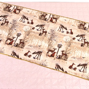 Dekoratív karácsonyi asztali terítő/ futó őzike mintával - Meska.hu