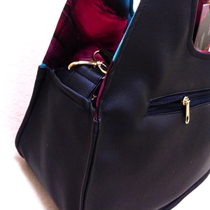 Auróra Feather sötét kék öko-bőr válltáska - táska & tok - kézitáska & válltáska - válltáska - Meska.hu