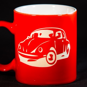 VOLKSWAGEN Bogár-homokgravirozott bögre, Otthon & Életmód, Konyhafelszerelés, tálalás, Tálalás, Bögre & Csésze, Gravírozás, pirográfia, MESKA