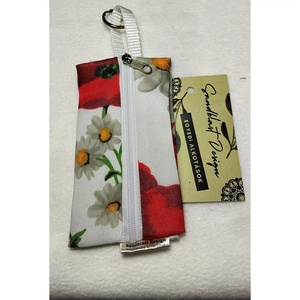 Pipacs-kamilla virág motívumos    vízhatlan gyöngyvászon zsepi tartók, vagy bármi tartók, Táska & Tok, Kulcstartó & Táskadísz, Kulcstartó, Varrás, MESKA