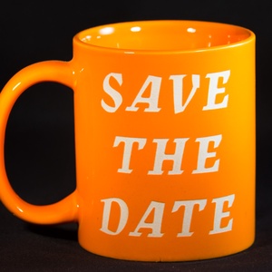Save the date homokgravírozott bögre - otthon & életmód - konyhafelszerelés, tálalás - tálalás - bögre & csésze - Meska.hu