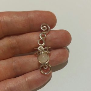 Fülgyűrű rózsakvarccal - ékszer - ékszerszett - Meska.hu