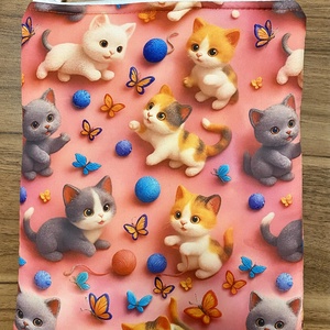 Játékos cicák� cipzáras könyvvédő - otthon & életmód - papír, írószer - könyv- és füzetborító - Meska.hu