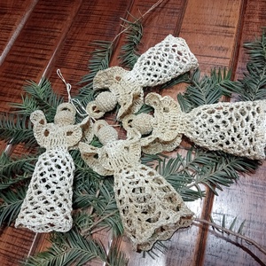 Horgolt angyalka - karácsony - karácsonyi lakásdekoráció - karácsonyfadíszek - Meska.hu